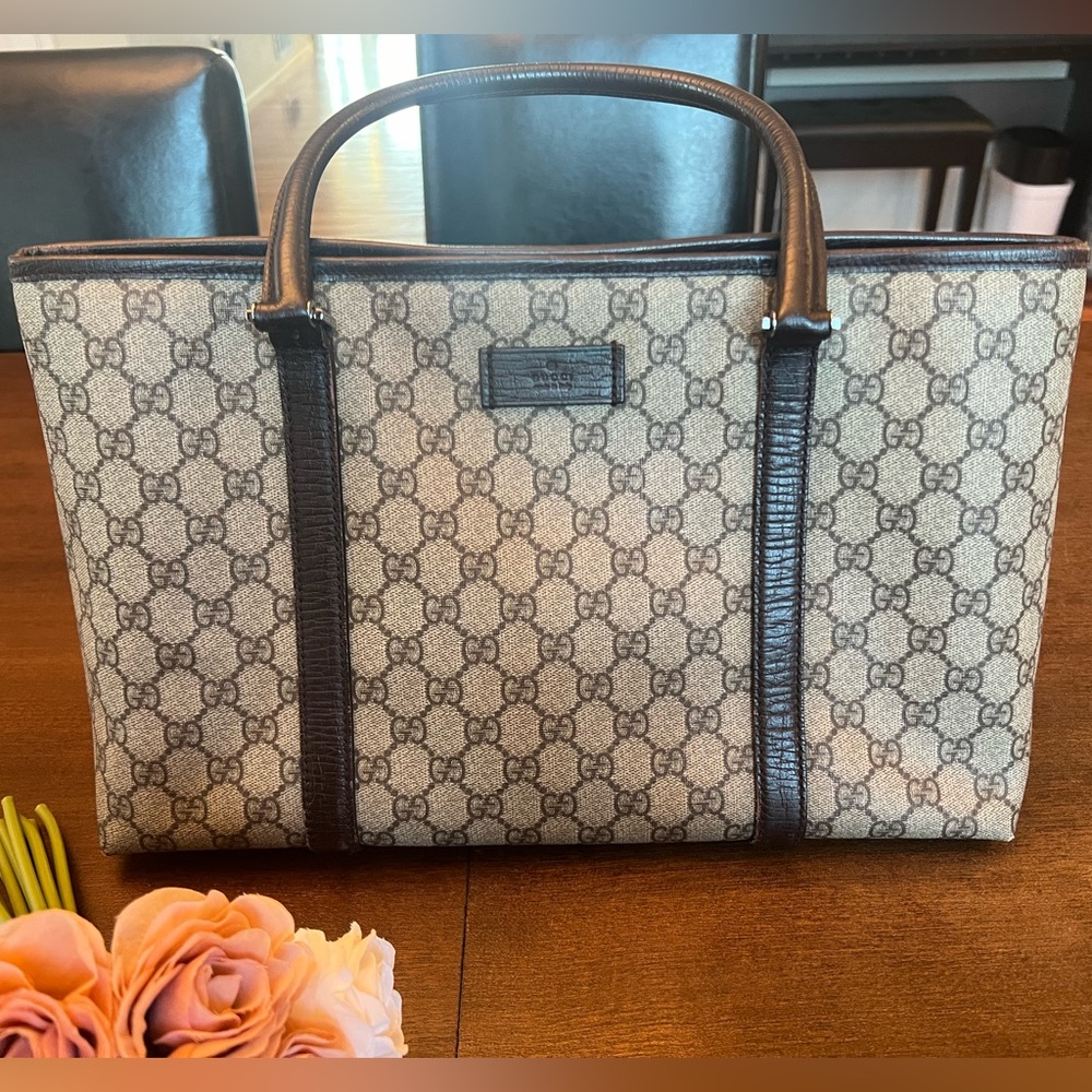 Gucci Supreme Monogram Tote Bag